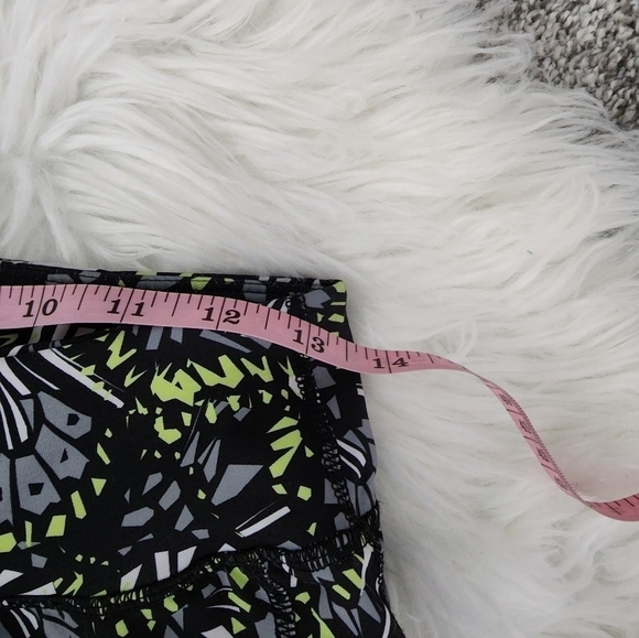 AVIA crop multicolor mesh detail leggings size small. New without tags. - Picture 5 of 8
